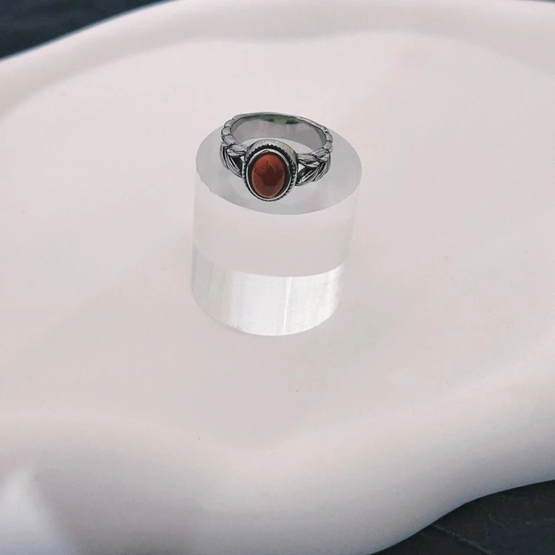 钛钢亚克力戒指 【Kiss娜】钛钢2609气质高定做旧红红麦穗戒指