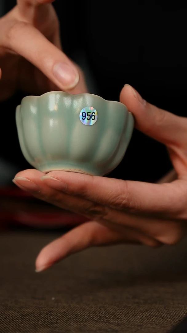 全品莲花杯 仿古釉 无底款