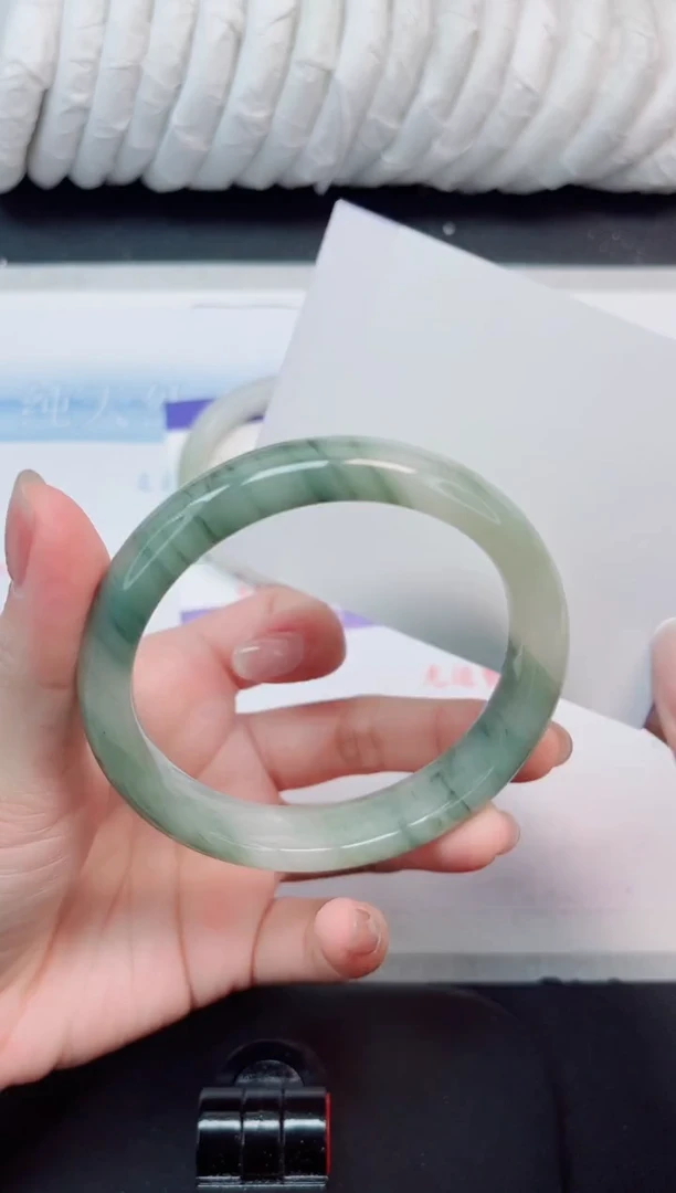 【闪购商品】石英质玉手镯未镶嵌288#64.3