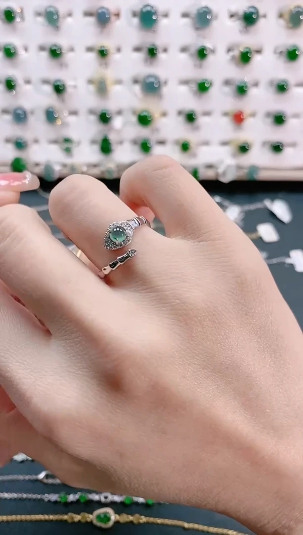 【闪购商品】翡翠戒指银S925镶嵌天然翡翠