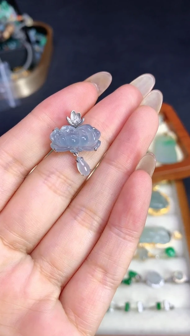 颈饰银S925镶嵌翡翠2025120601