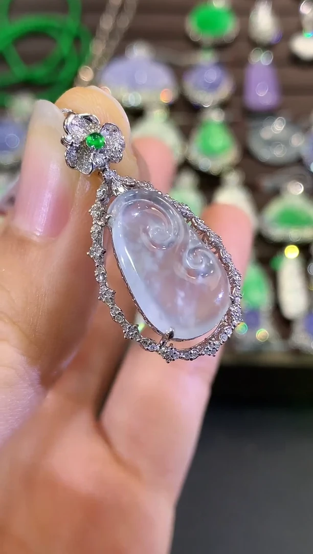 吊坠(不含链)18K金镶嵌翡翠B109