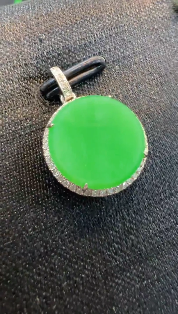 翡翠18K金镶嵌吊坠(不含链)多样性团购发一件