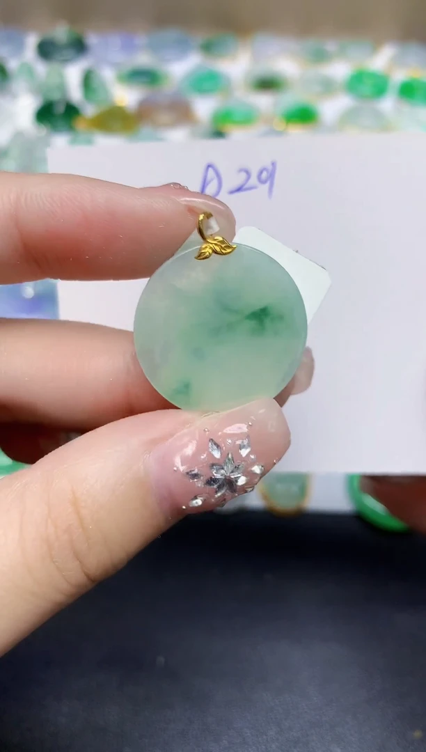 颈饰18K金镶嵌翡翠天然缅甸翡翠A货翡翠百元以上9元证书费自理