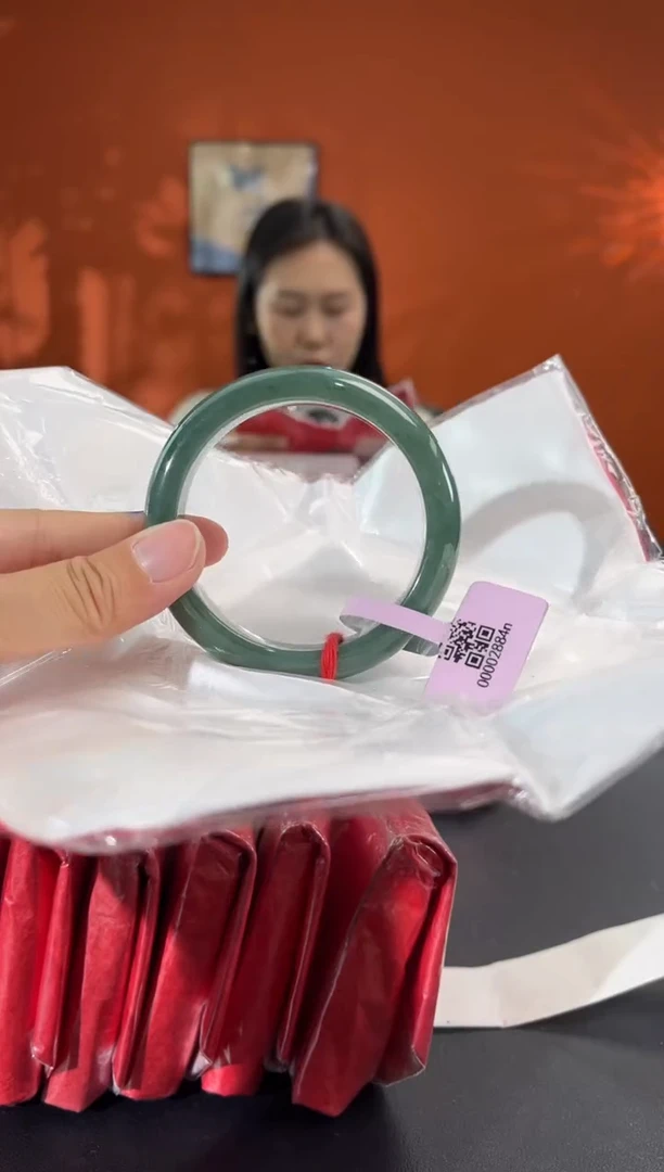 未镶嵌手镯翡翠2