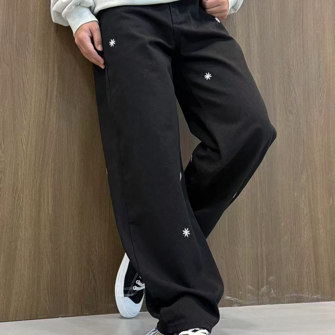 男四季款直筒高级感刺绣牛仔裤