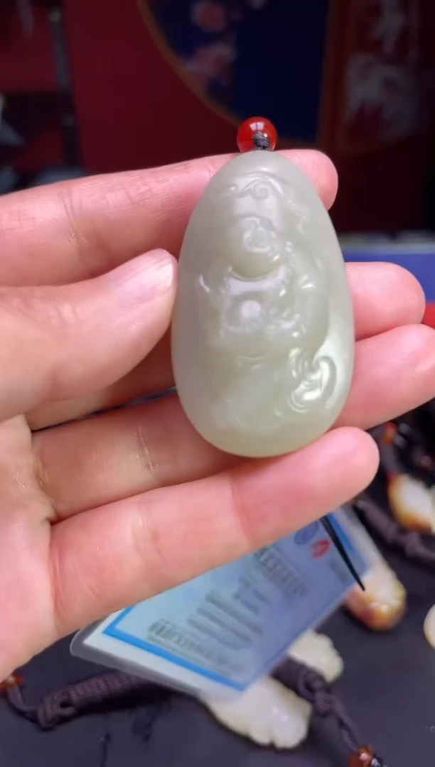 颈饰未镶嵌和田玉1