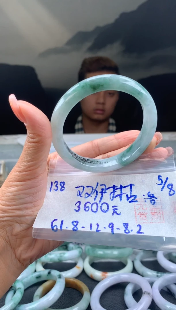 翡翠手镯未镶嵌双****茶翡翠手镯 下单联系小耳机#138