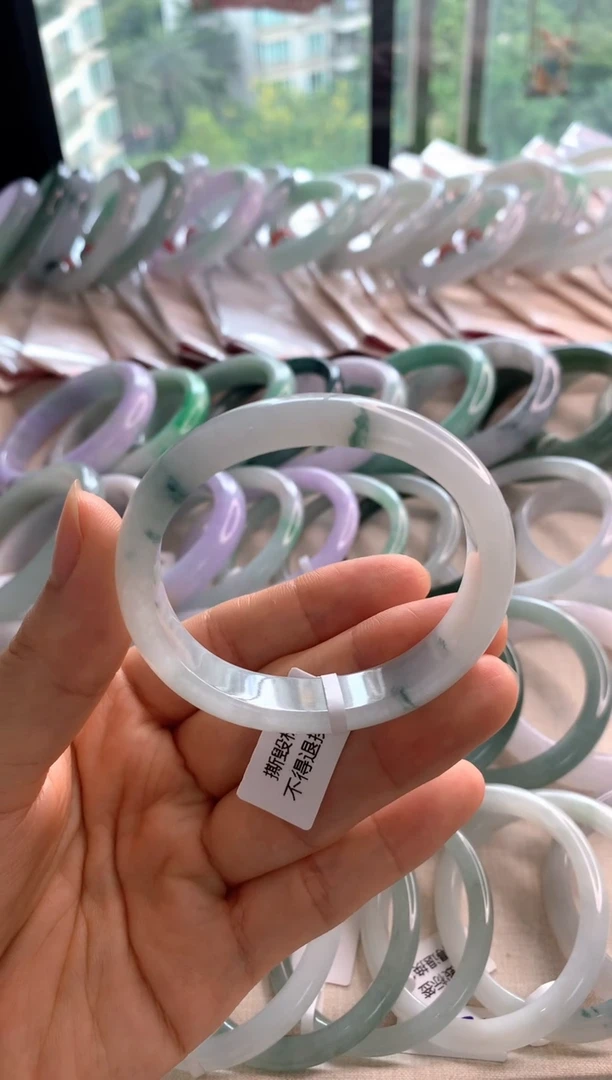 未镶嵌手镯翡翠52贵妃
