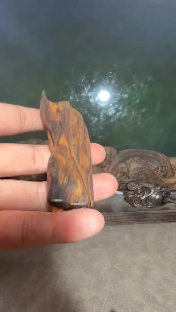 沉香手把件多样性发一