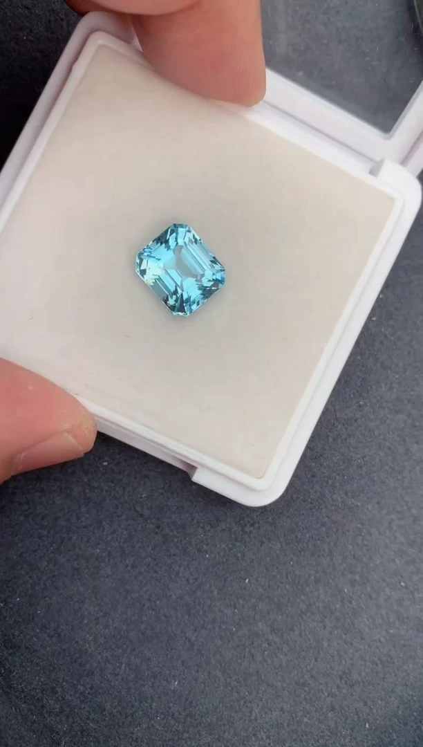 【闪购商品】海蓝宝石裸石未镶嵌5.5ct海蓝宝