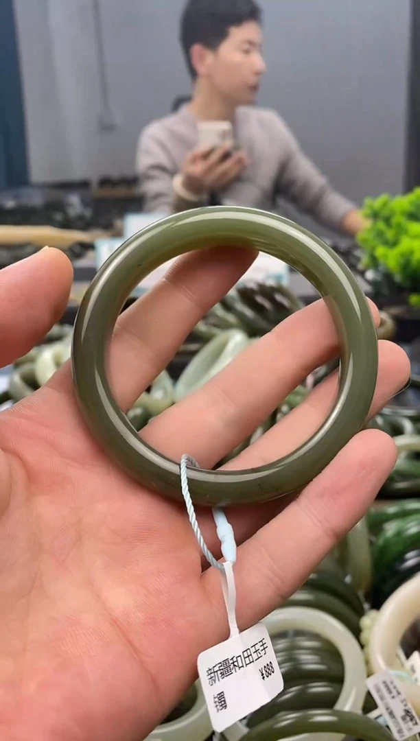 未镶嵌手镯和田玉霖*58.6