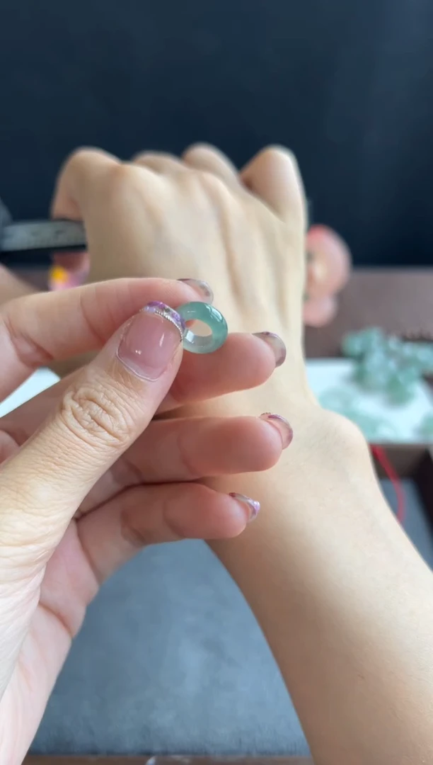 吊坠(不含链)未镶嵌翡翠610买断