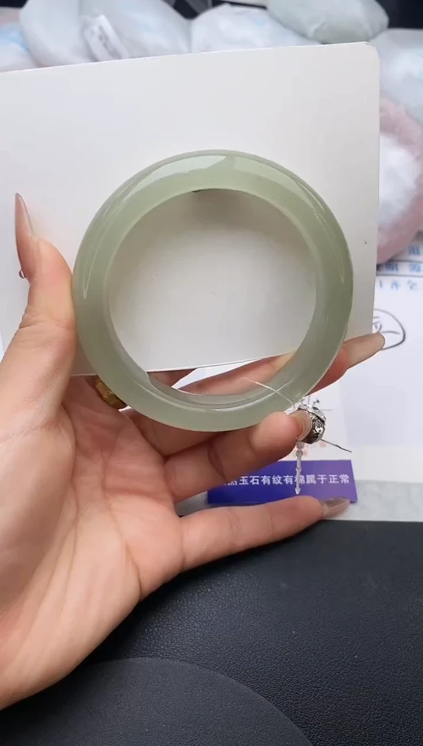 未镶嵌手镯石英质玉w61-DB59+