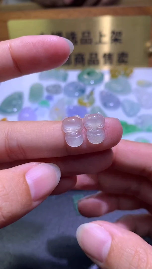 未镶嵌定制翡翠毛货