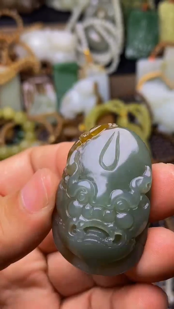 未镶嵌和田玉挂件1