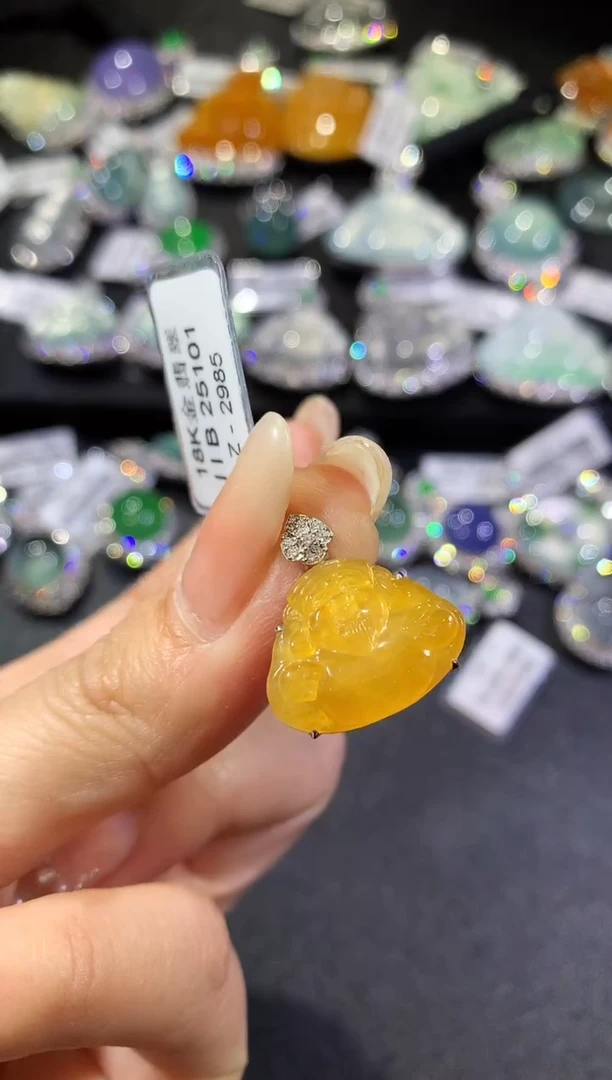 【闪购商品】翡翠吊坠(不含链)18K金镶嵌48-米爷