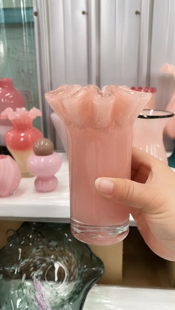 010人工吹制 会有黑点 气泡等现象