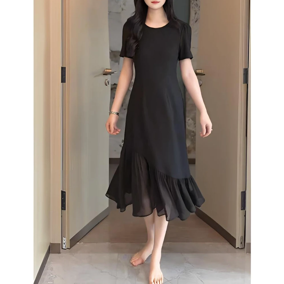 纯色赫本风经典连衣裙女2025夏季新款气质显瘦不规则小黑裙鱼尾裙