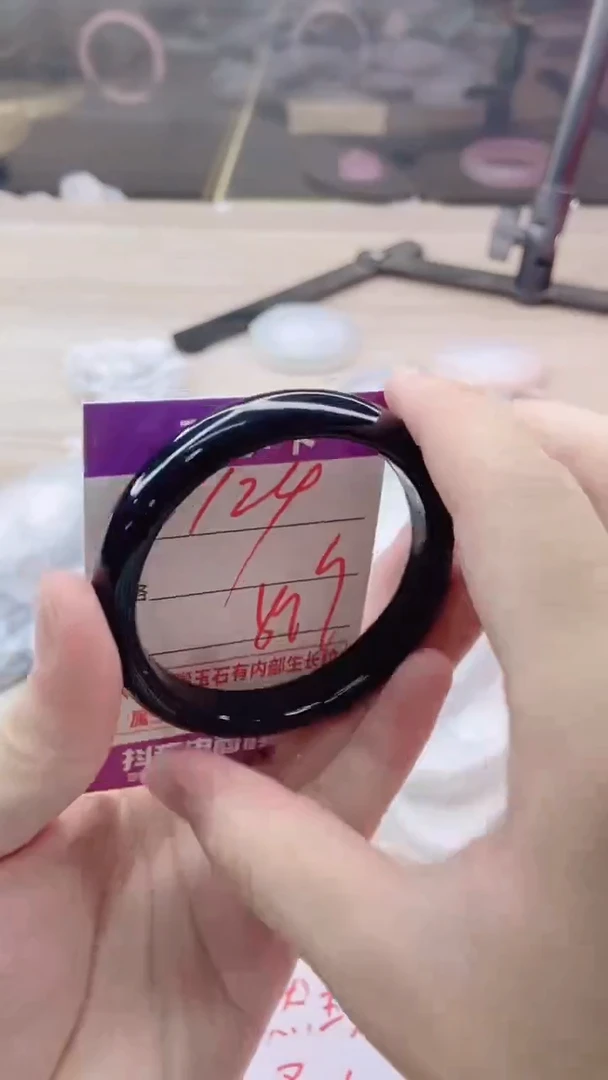 手镯玛瑙/玉髓未镶嵌124