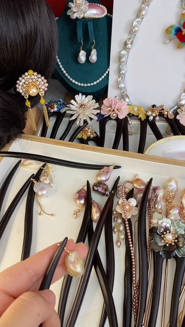 【闪购商品】东非黑黄檀（紫光檀）木雕橘色单珠