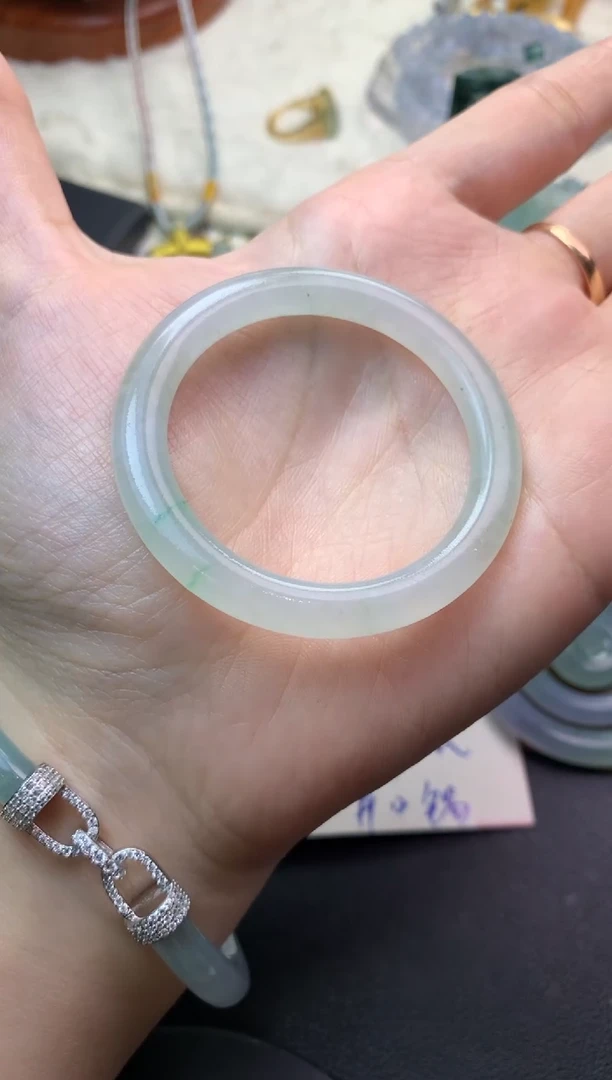 未镶嵌定制翡翠毛货
