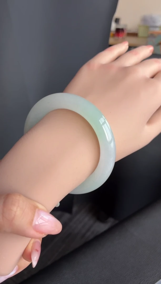 未镶嵌手镯翡翠75号52.6*10.2*10圆条