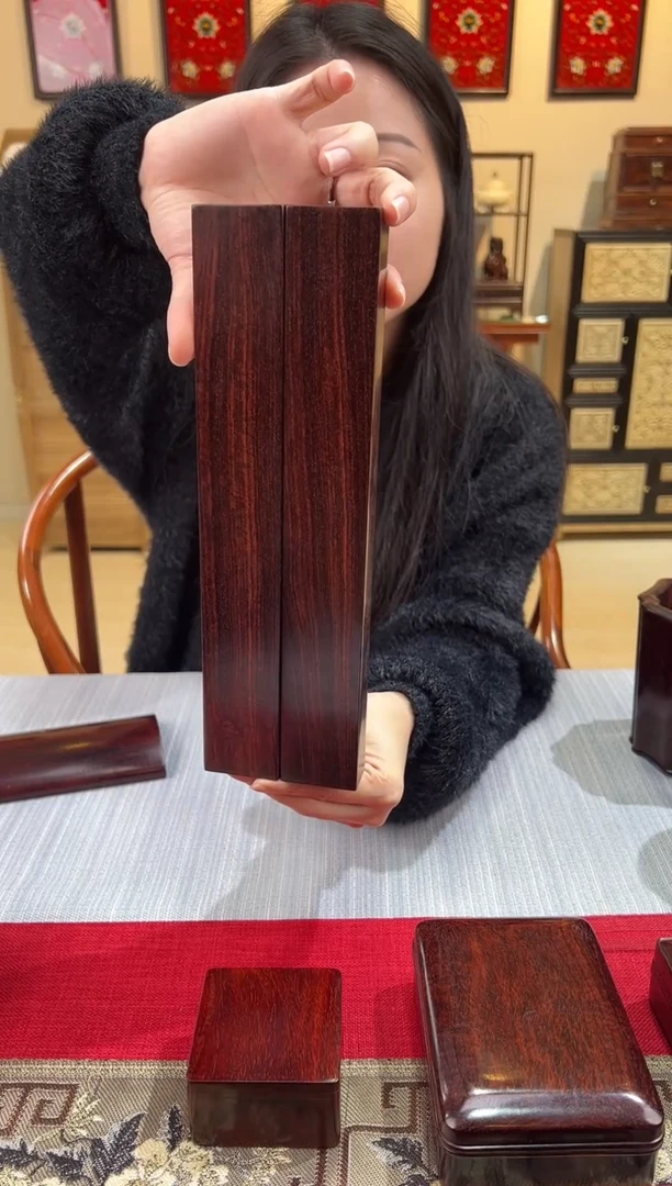 紫檀木类成套家具对镇  琴料  一物一拍