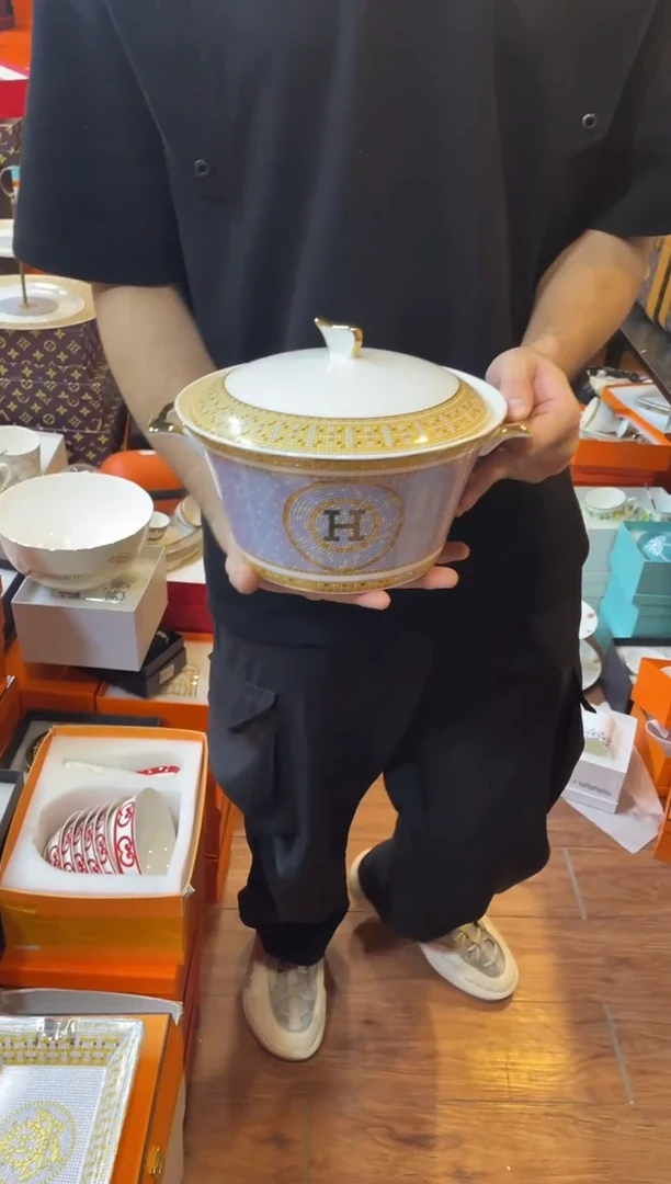 杯鸿辉家品牌瓷器，京东包邮！