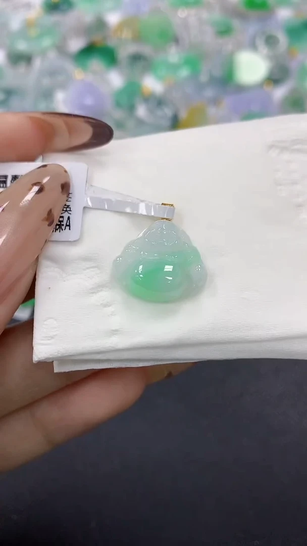 颈饰18K金镶嵌翡翠a货假一赔三支持复检百元上9元证书费自理