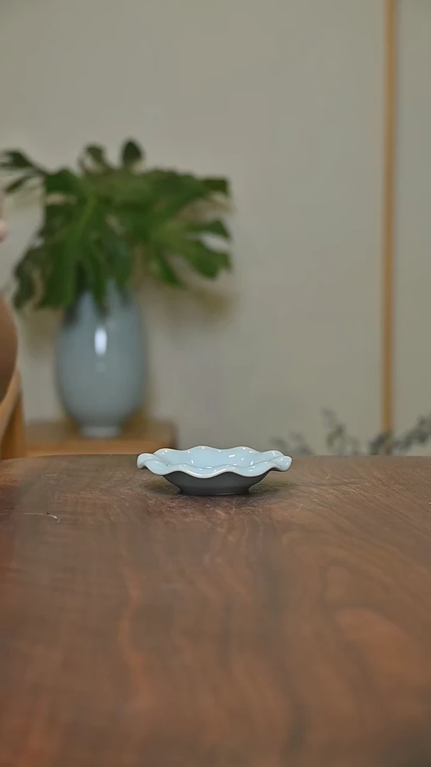 盏托 天青 微瑕 无款
