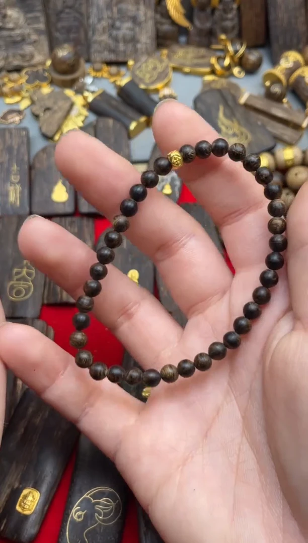 沉香吊坠沉香吊坠44