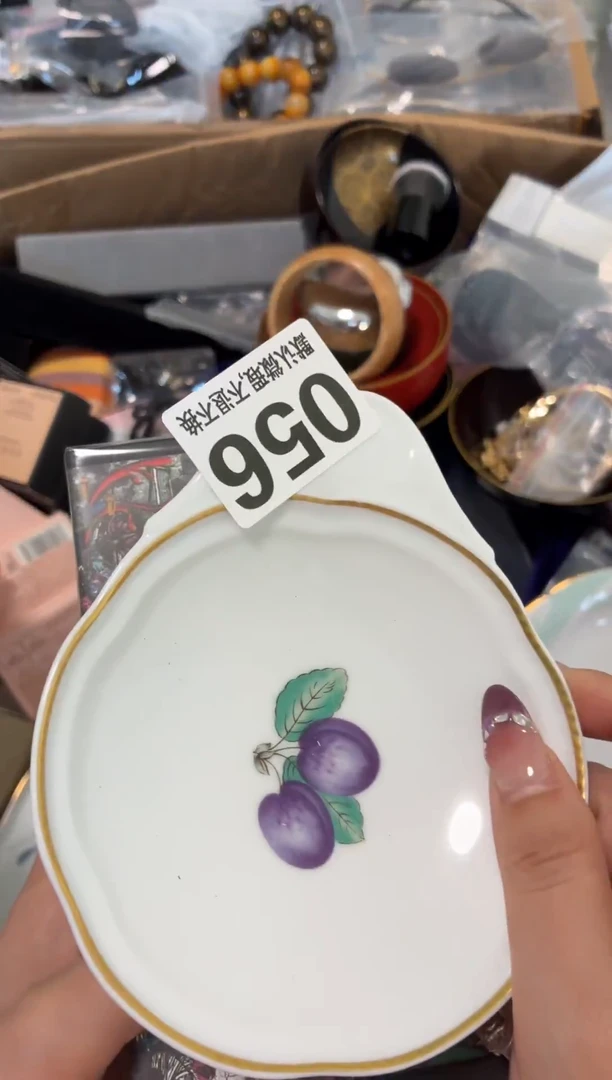 瓷片姬**?好漂亮的东西快来带走吧