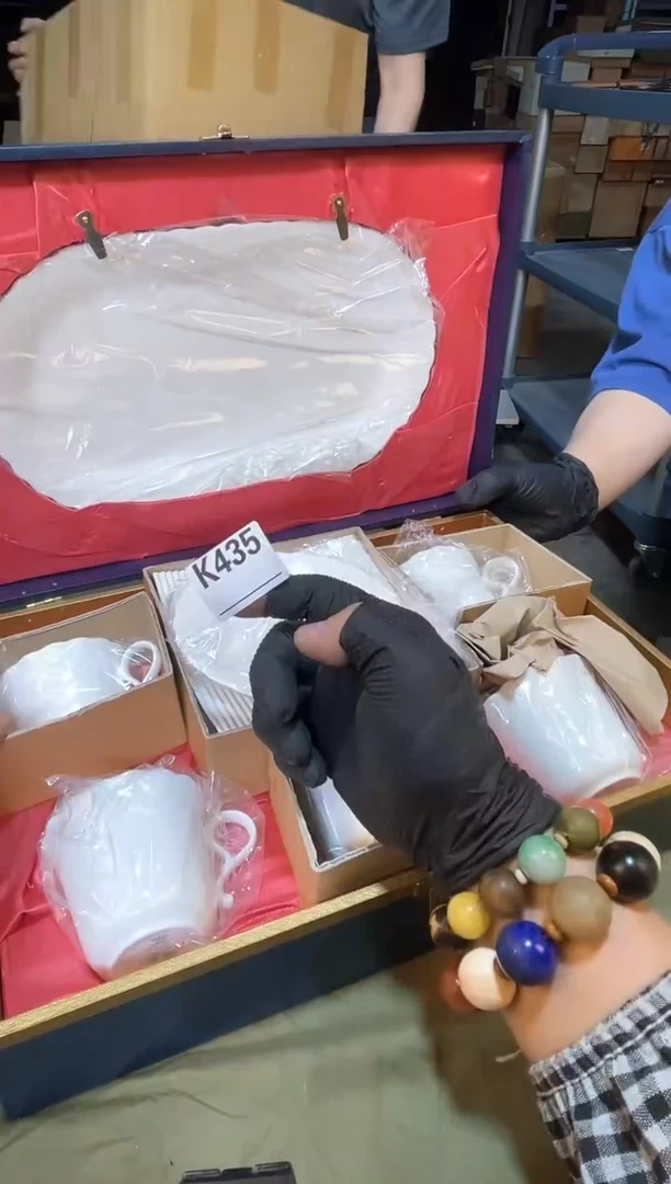 玻璃手工艺品哇*几直播闪购商品已上架！