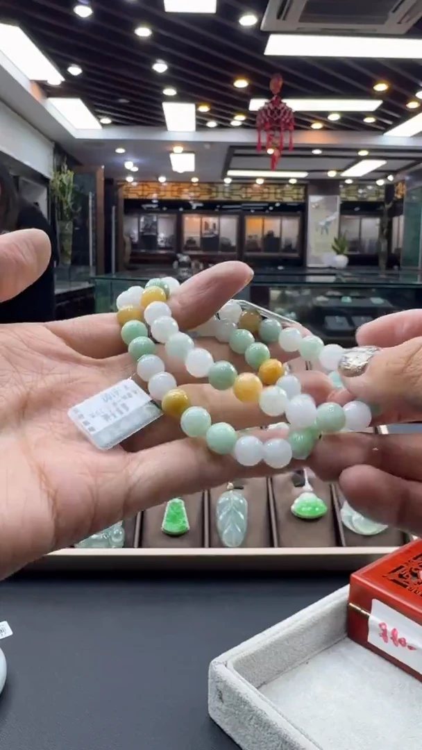 未镶嵌手串翡翠手串多样性发其一