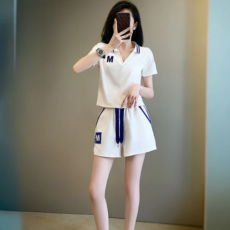 新款跑步夏季套装短袖短裤减龄休闲洋气运动两件套女