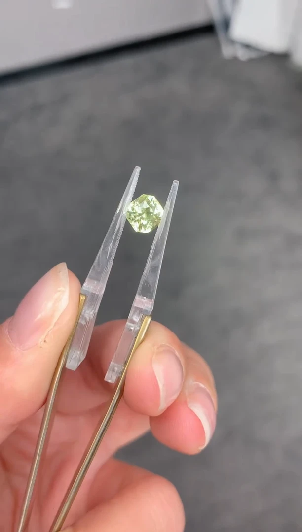 【闪购商品】金绿宝石裸石未镶嵌1.6ct金绿宝石