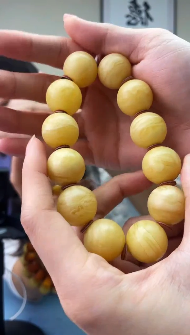 琥珀未镶嵌珠宝奇石T0假一罚十，多样性发一件