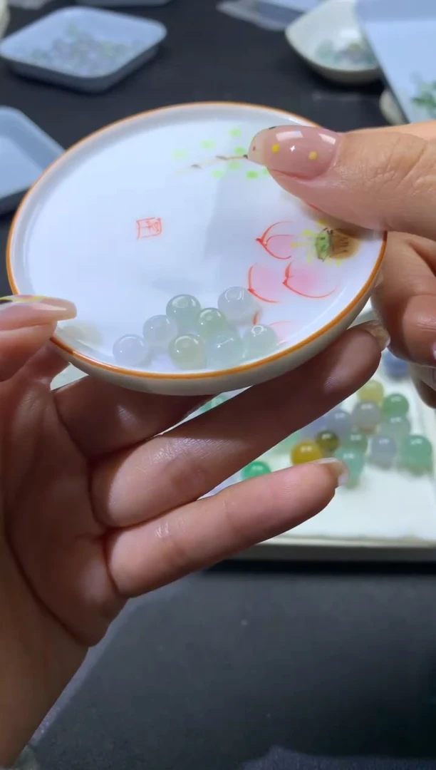 【闪购商品】定制翡翠未镶嵌珠04