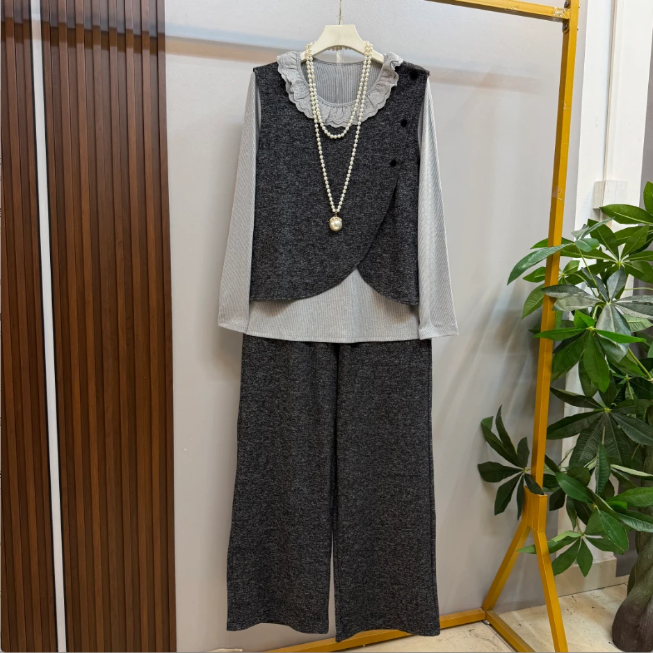 早秋新款时尚洋气韩版纯色气质蕾丝边打底衫十马甲三件套套装