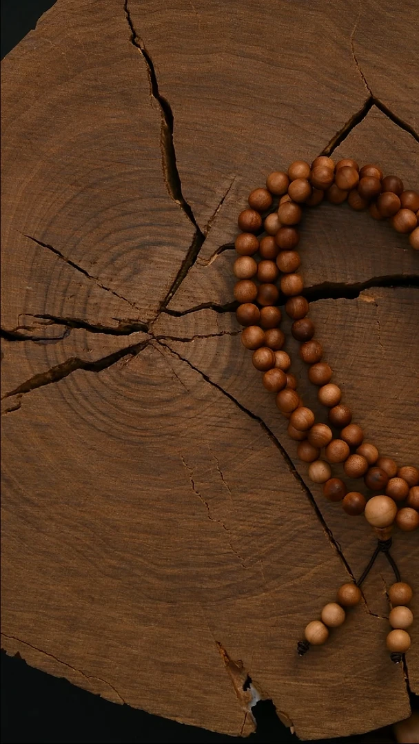 檀香木其他2号0.6多圈根料沉水108