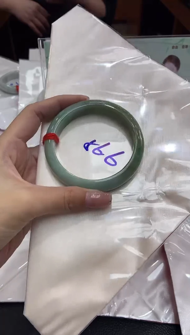 未镶嵌手镯翡翠天然翡翠A货358