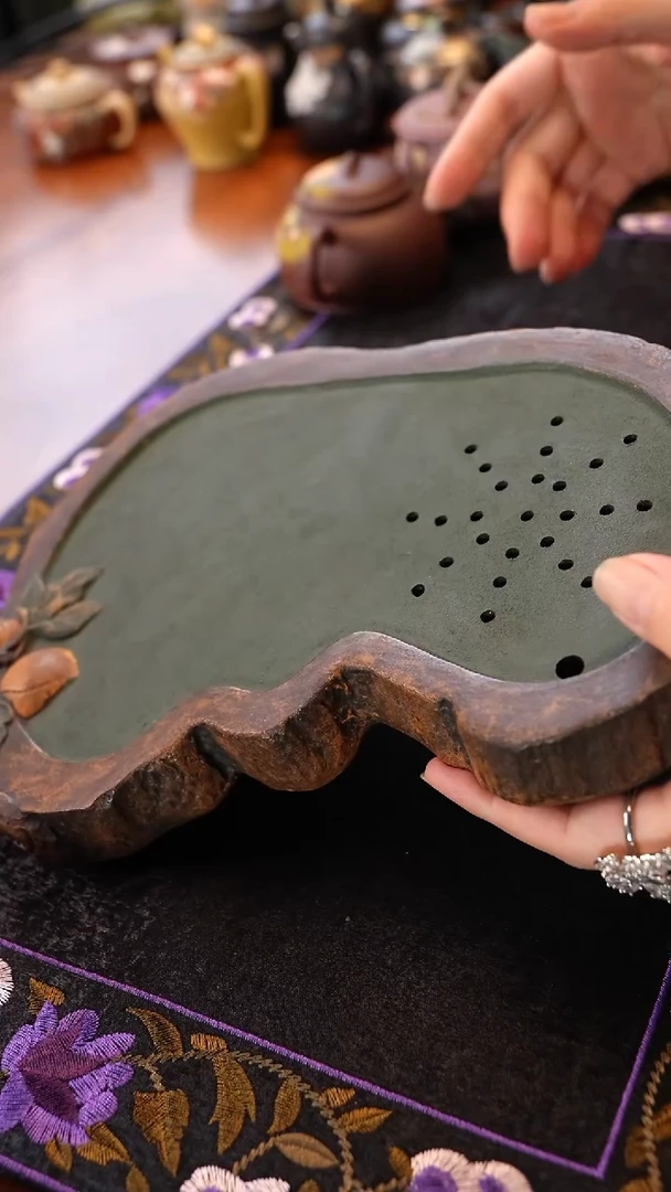 宜兴紫砂 紫砂 寿桃储水壶乘