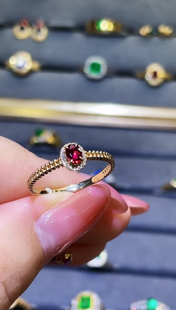 18K金镶嵌戒指红宝石0.21ct无烧