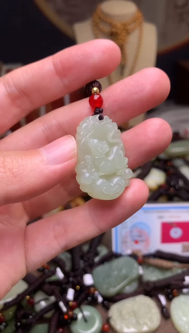 颈饰未镶嵌和田玉新疆料青海料清水和田玉吊坠