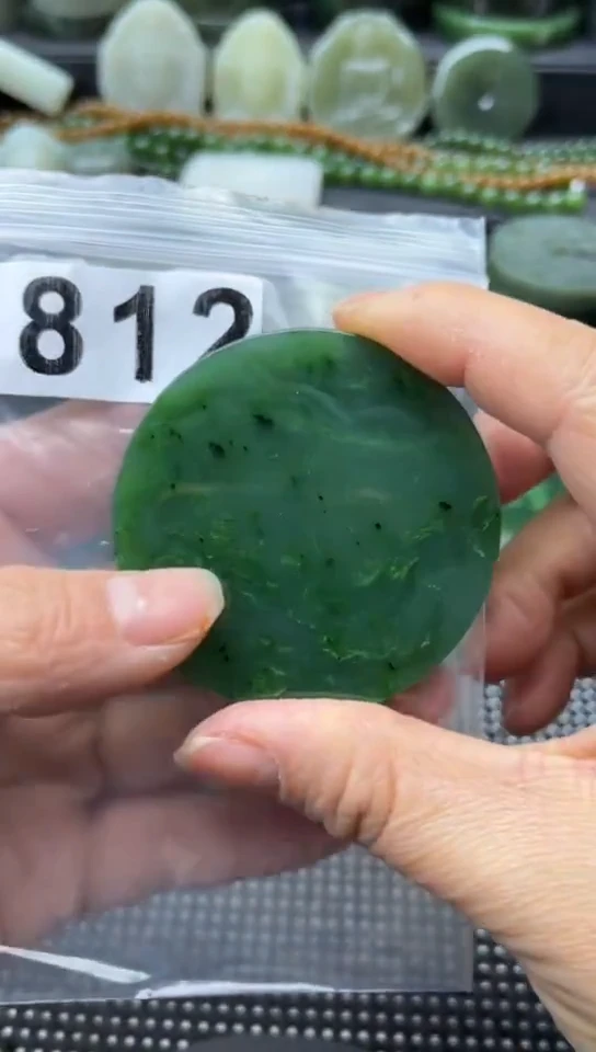 未镶嵌和田玉珠宝半成品镯芯