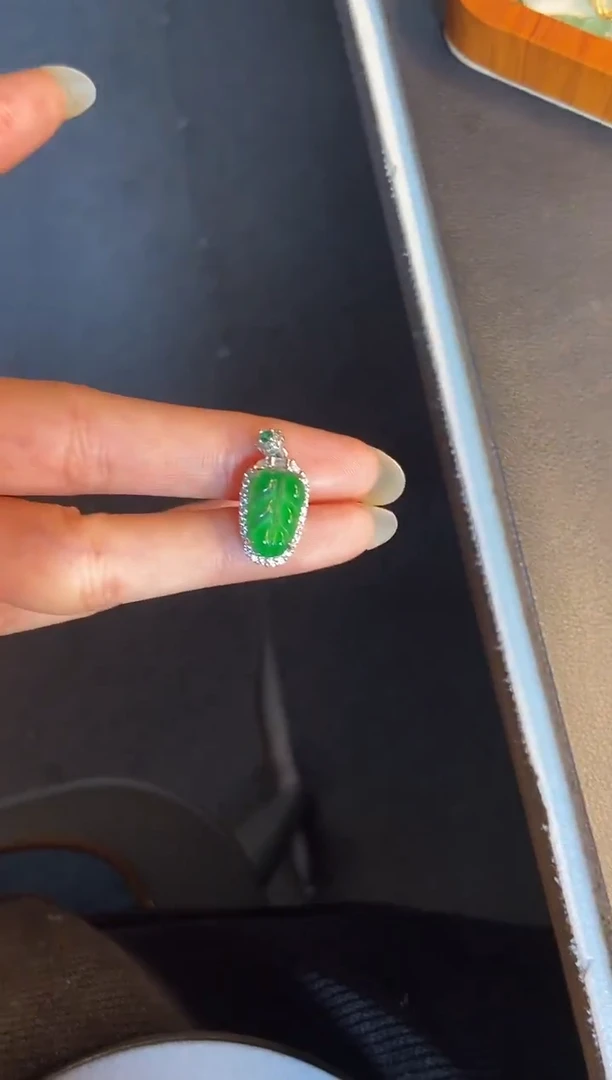 吊坠(不含链)银S925镶嵌翡翠1