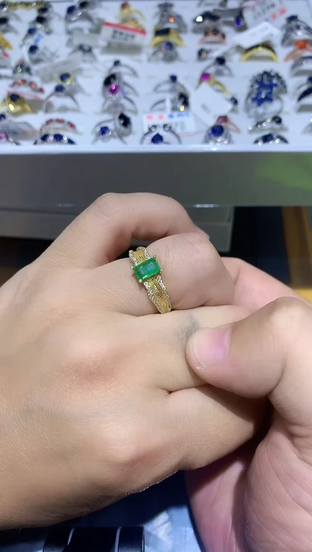 【闪购商品】祖母绿戒指银S925镶嵌........