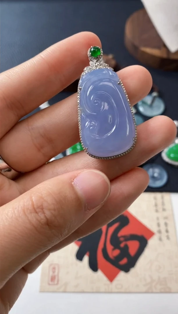 【闪购商品】翡翠吊坠(不含链)18K金镶嵌紫翡如意