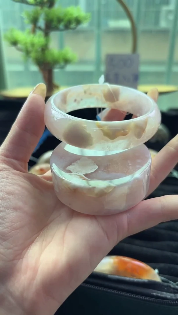 未镶嵌手镯石英质玉C81(61圈赠送镯心)